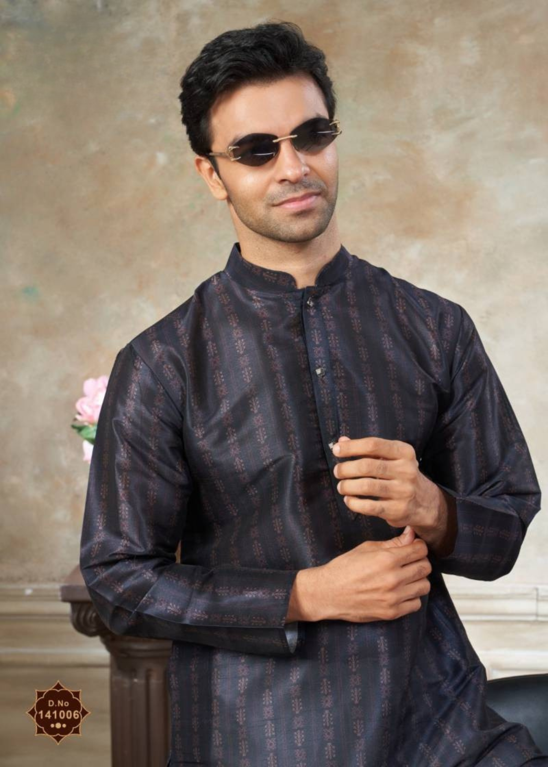 Royal silk print kurta pajama - Image 3